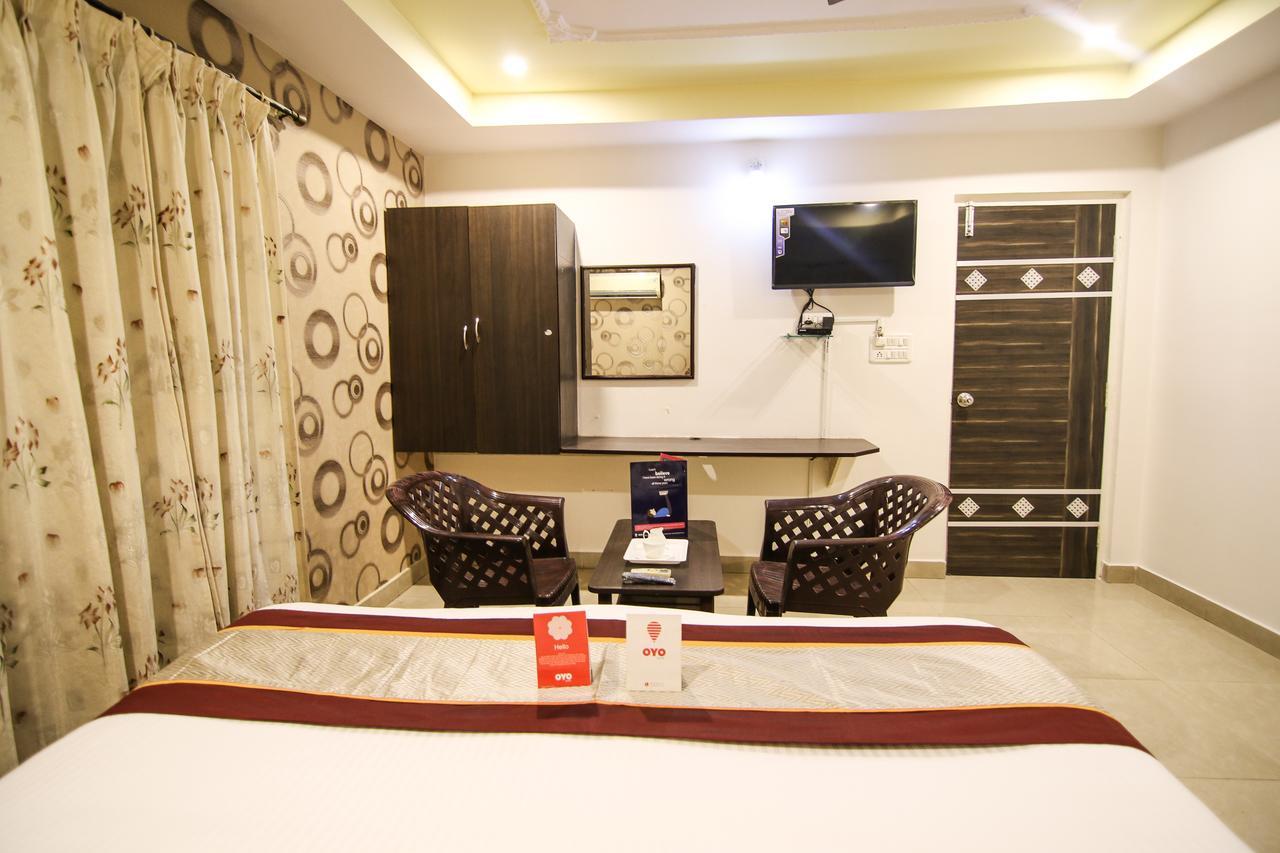 Oyo 9207 Chakri Guest House Вишакхапатнам Экстерьер фото