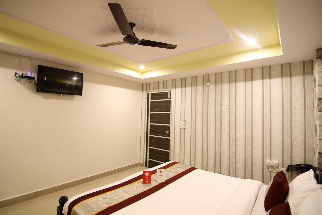 Oyo 9207 Chakri Guest House Вишакхапатнам Экстерьер фото